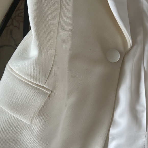 White tuxedo jacket wardrobe.nyc size 2xs - Picture 4 of 8